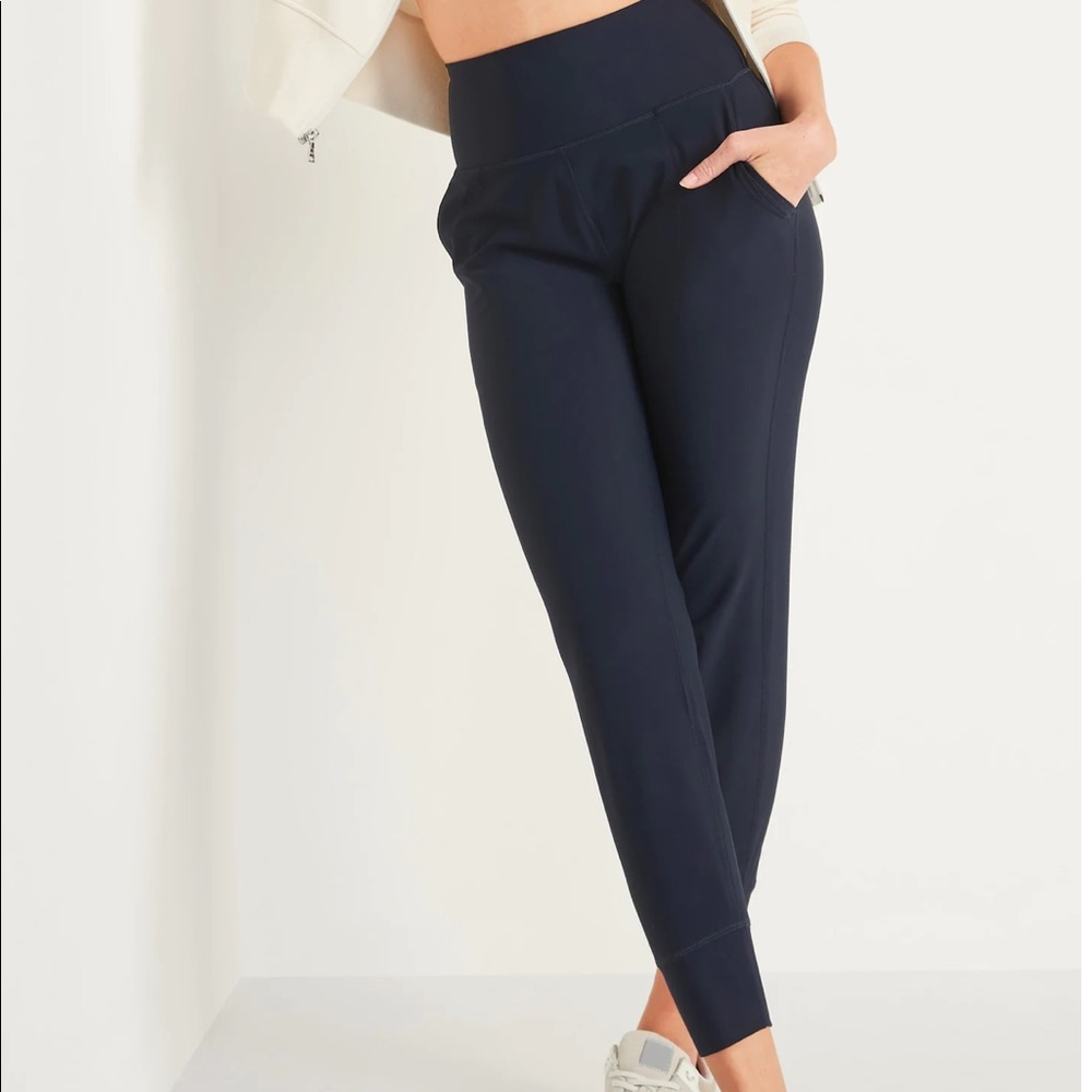 Old Navy 7/8-Length Joggers Medium Navy Blue